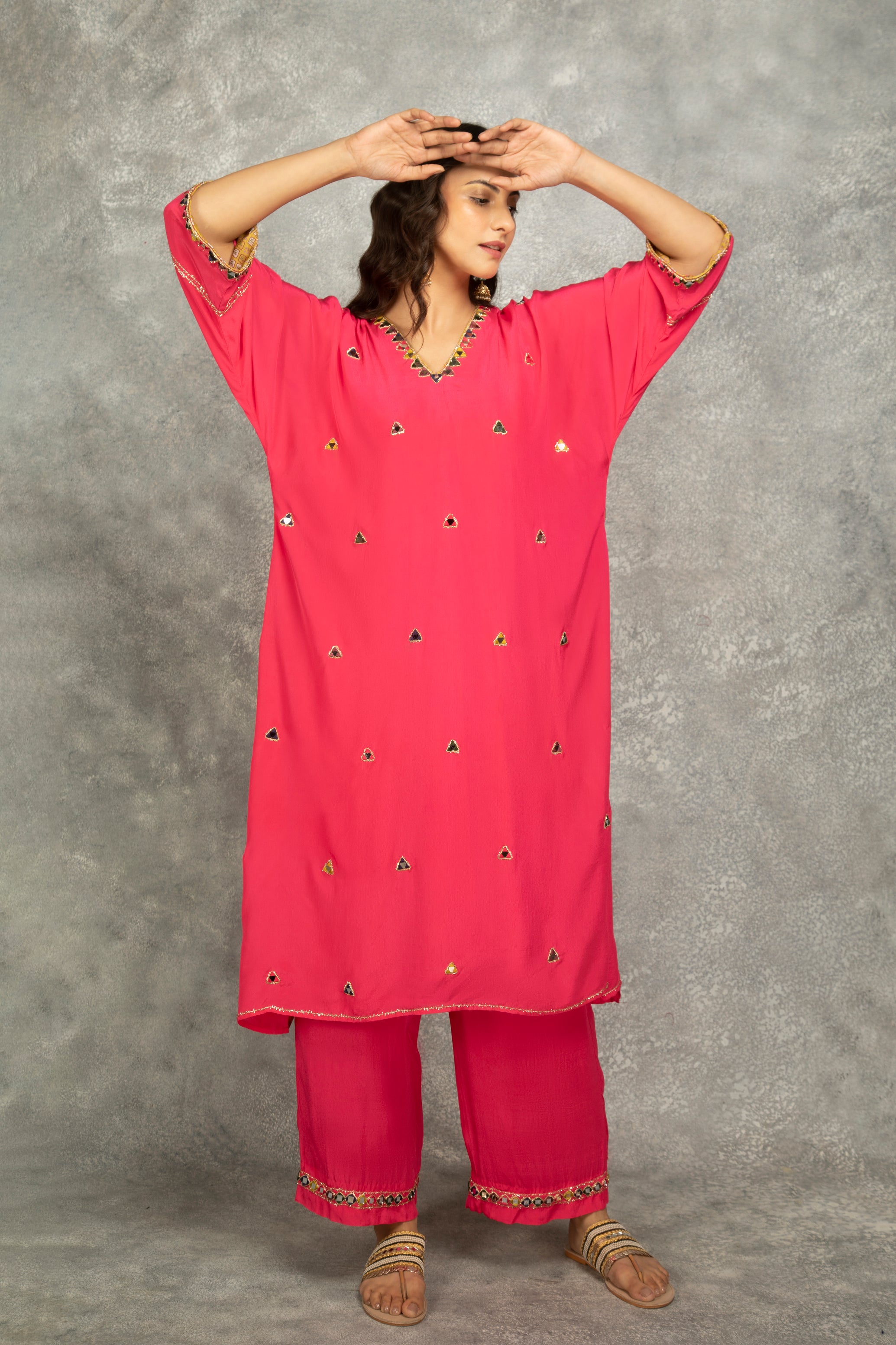 Fushia High Low Low Mirror Work Kaftaan Set