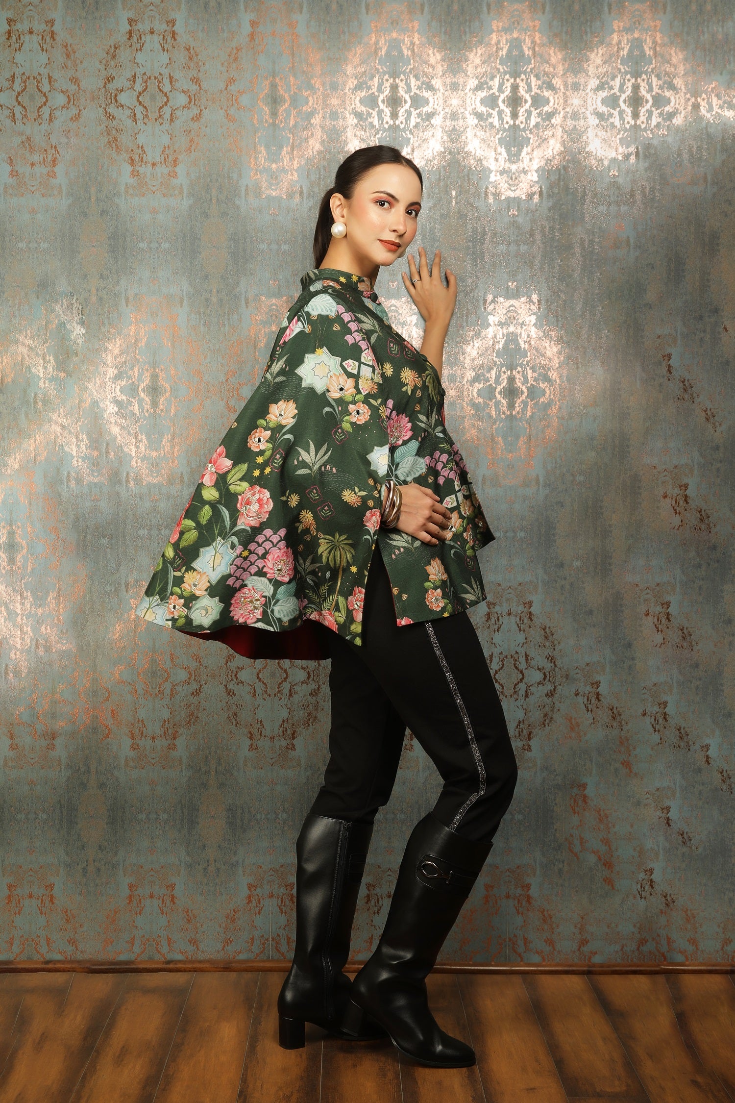 Green Printed Mirror Work Cape