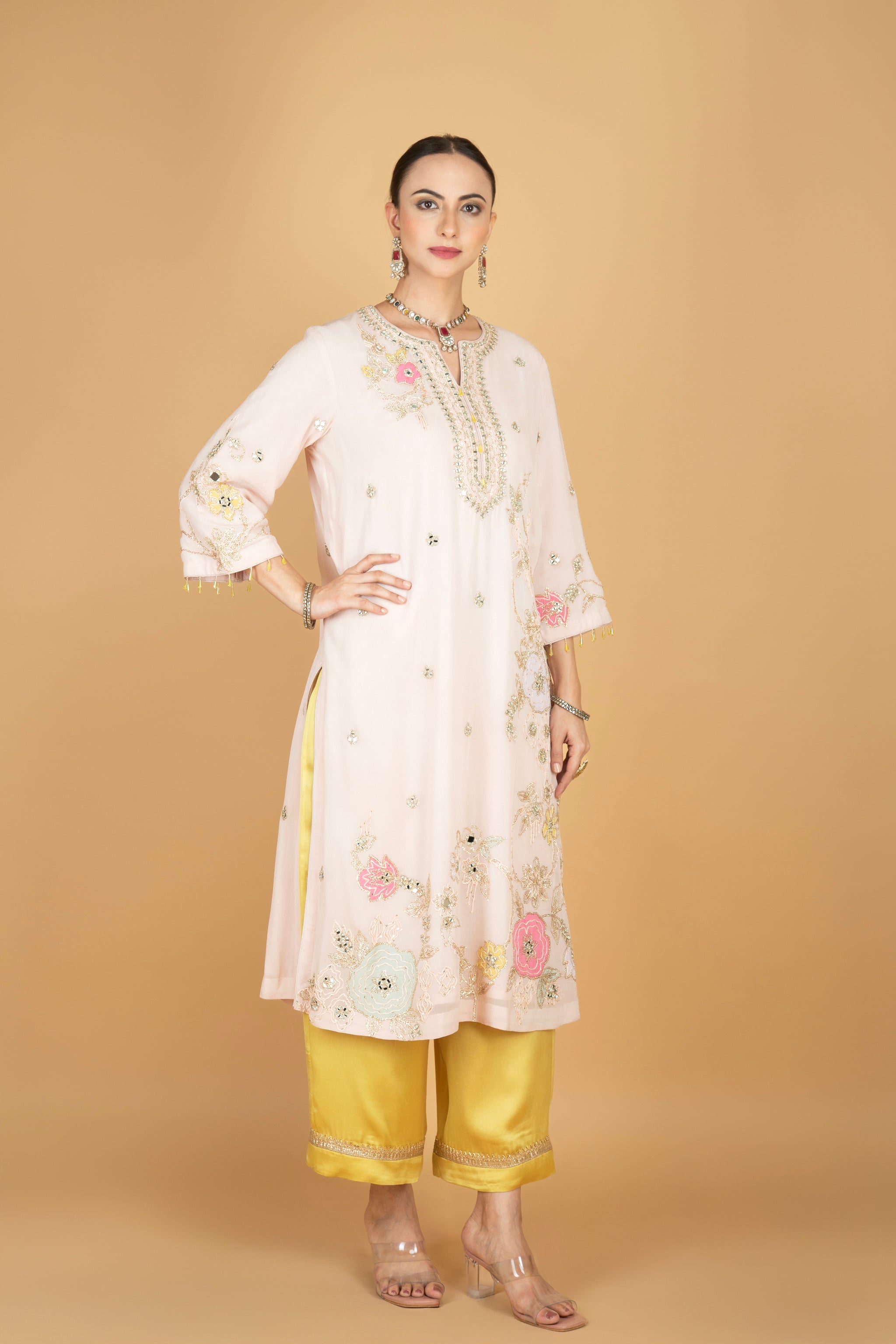 Ivory Embroidered Kurta W/Contrasting Pant & Shaded Dupatta