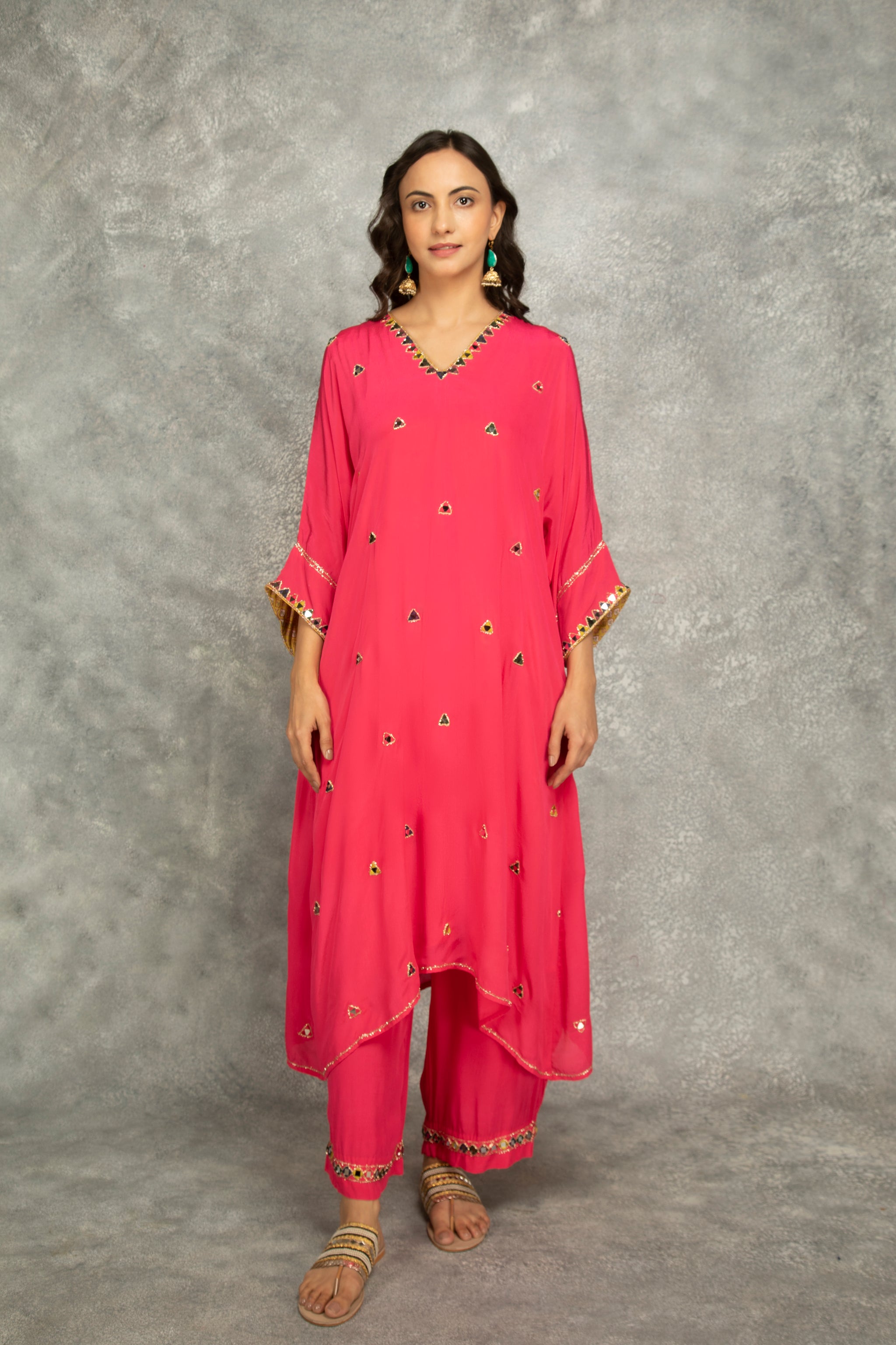 Fushia High Low Low Mirror Work Kaftaan Set