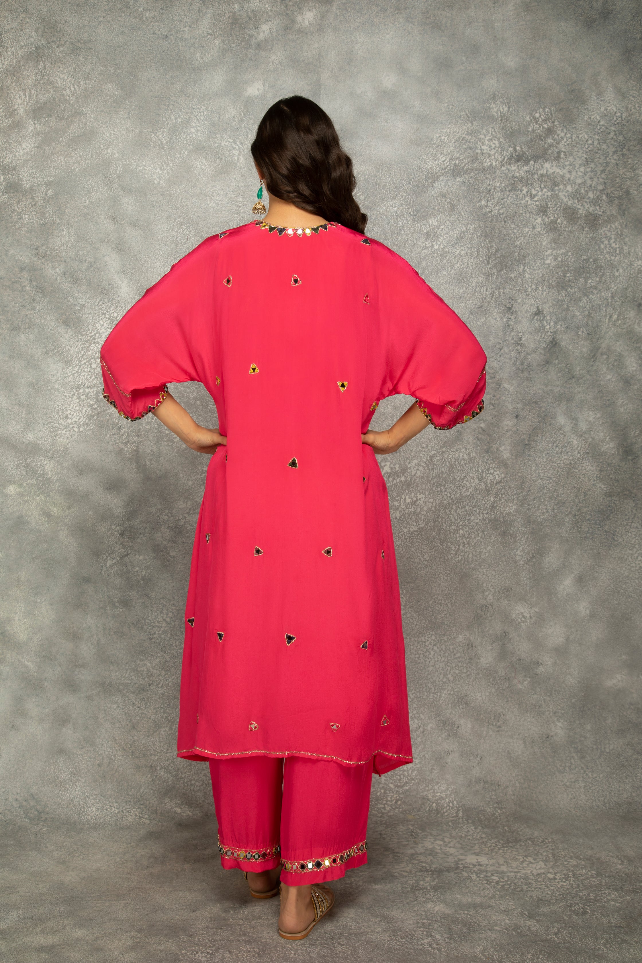 Fushia High Low Low Mirror Work Kaftaan Set